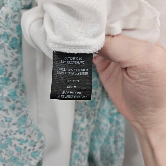 Trixxi Smocked Babydoll Floral Mini Dress Size Medium Short Sleeve Off-Shoulder - Picture 7 of 7